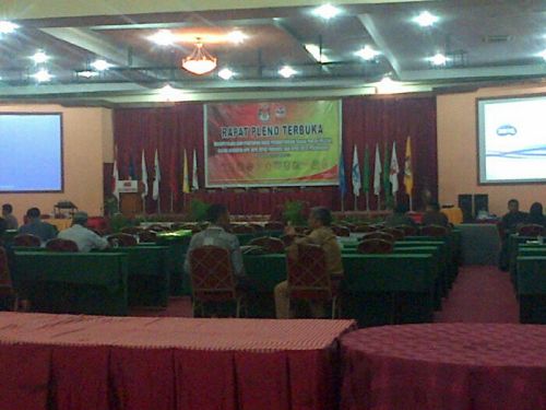 Pleno Lanjutan KPU Kota Pekanbaru Molor