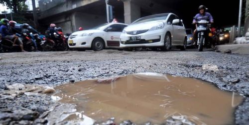 Ada Pengecoran, Lintas Riau - Sumut Macet 14 Km