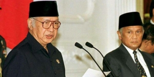 GoRiau Soeharto Lengser Setelah Ditinggalkan Orang-orang Kepercayaannya