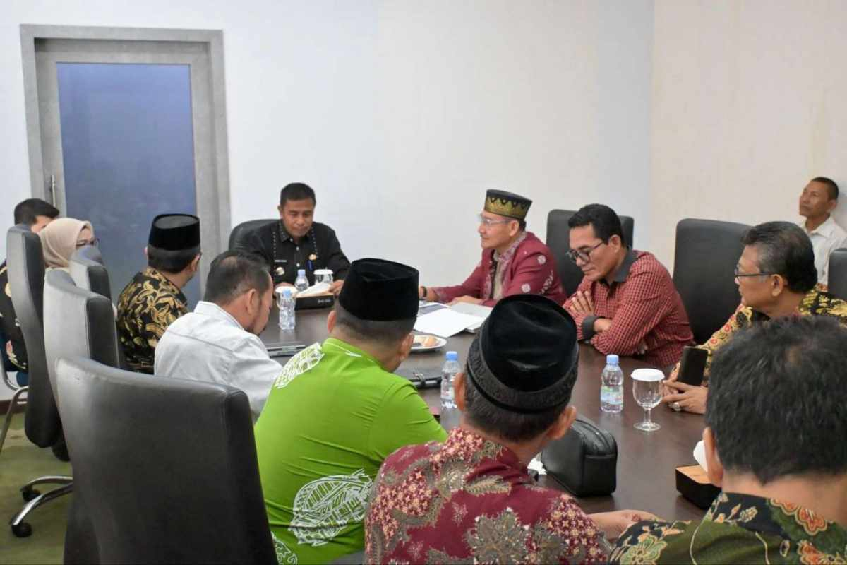 Warga Rumbio Kampar Tagih Janji Pembangunan Jembatan Pulau Payung Usai Mangkrak 7 Tahun