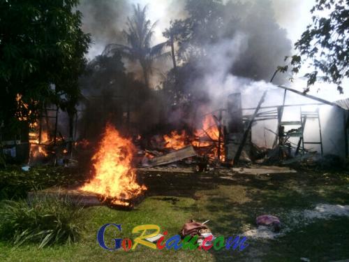 Polisi Pastikan Terbakarnya Tiga Unit Rumah Dinas TNI Jalan Soetomo Murni Akibat Korsleting Listrik