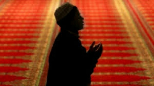 Kagum pada Kesederhanan dan Kelugasan Ajaran Islam, Pemuda Ini Jadi Mualaf