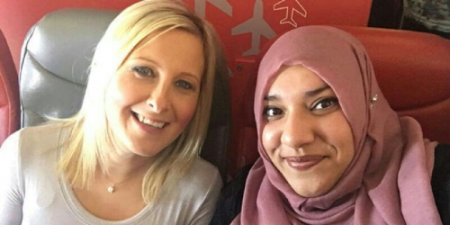 Wanita Bule Ini Takut Duduk di Sebelah Muslimah Berjilbab di Pesawat, Ternyata . . . .