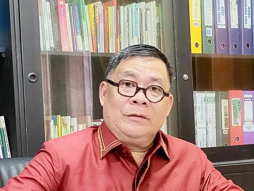 Ketika Hukum Mulai Menusuk ke Atas