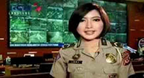 Kegemukan, Polwan Cantik Dihukum