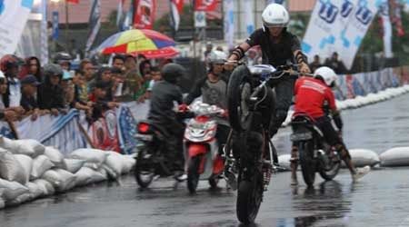 Ratusan Bikers Riau Bersatu di Rengat