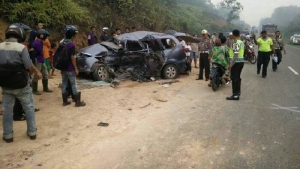GoRiau Avanza Laga Kambing dengan Colt Diesel di Bungo, 7 Warga Sumbar Tewas