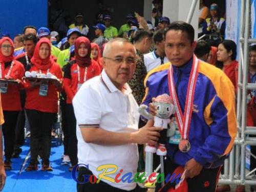 Gubernur Hadir, Atlit Riau Jaelani Pecahkan Rekor Peparnas XV 2016 Cabor Renang