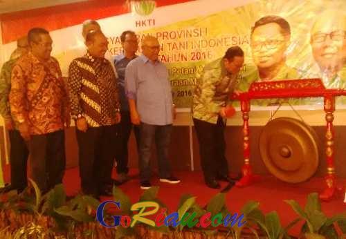 Musdaprov, HKTI Riau Soroti Susahnya Petani Dapatkan Pupuk