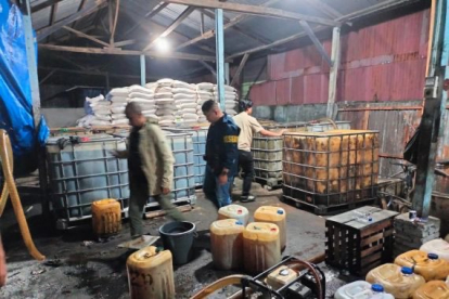 Polda Riau Bongkar Penimbunan Ribuan Liter Solar Subsidi di Siak, Dua Pelaku Ditahan