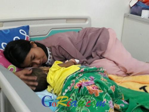 Penyumbatan Saluran Empedu, Orang Tua Aisy: Kata Dokter RSUD Arifin Achmad Pekanbaru Hidup Anak Saya Menghitung Waktu