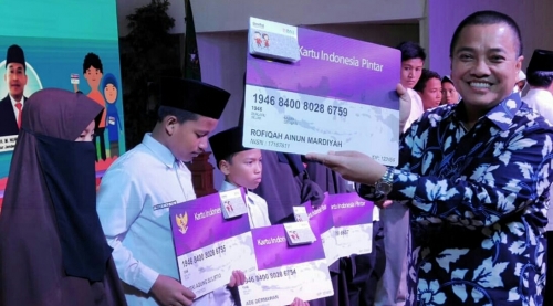 Jon Erizal Minta Pemerintah Tingkatkan Porsi PIP untuk Sekolah Agama di Riau