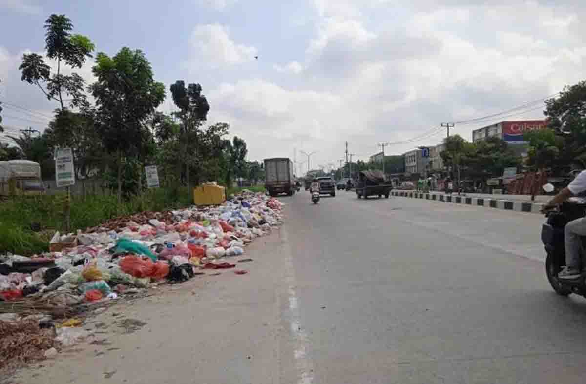 DLHK Pekanbaru Ambil Sikap Tegas, Angkutan Sampah Mandiri Dilarang Buang Sampah di TPS