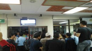 GoRiau Ratusan Penumpang Citilink Mengamuk di BIM Padang, Ini Penyebabnya