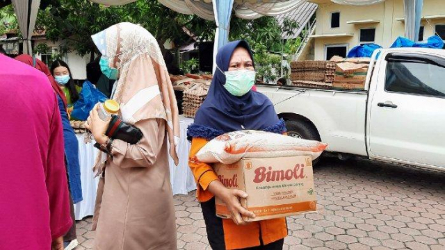 Pasar Murah Disperindag Dumai dan Riau Diserbu Emak-emak