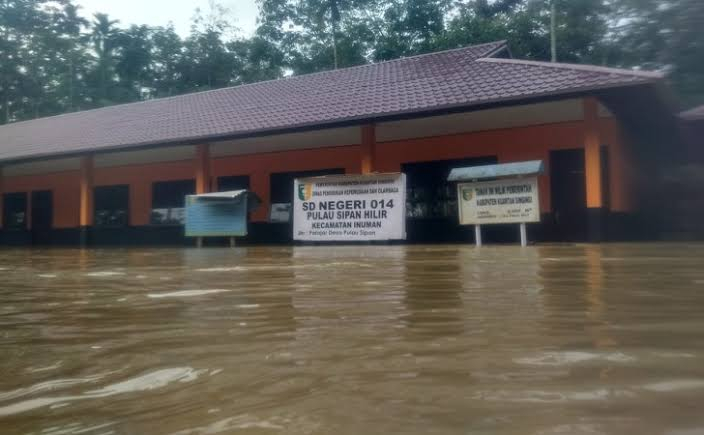 Akibat Banjir, Kerusakan Mobiler Sekolah di Kuansing Capai 2.000 Unit