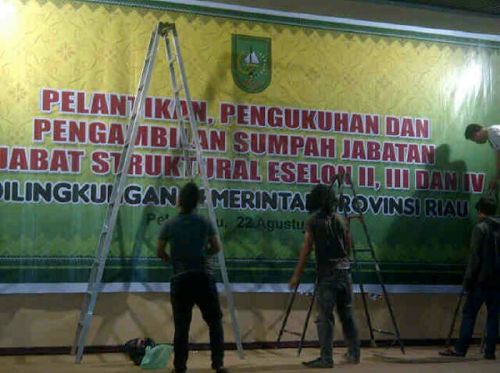 Backdrop Pelantikan Eselon II, III dan IV Pemprov Riau Sudah Terpasang