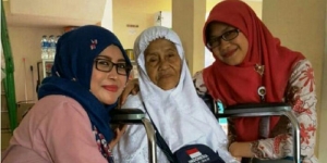 GoRiau Jamaah Haji Tertua Indonesia Berusia 101 Tahun, Tak Terlihat Raut Kelelahan di Wajah Nenek Mian