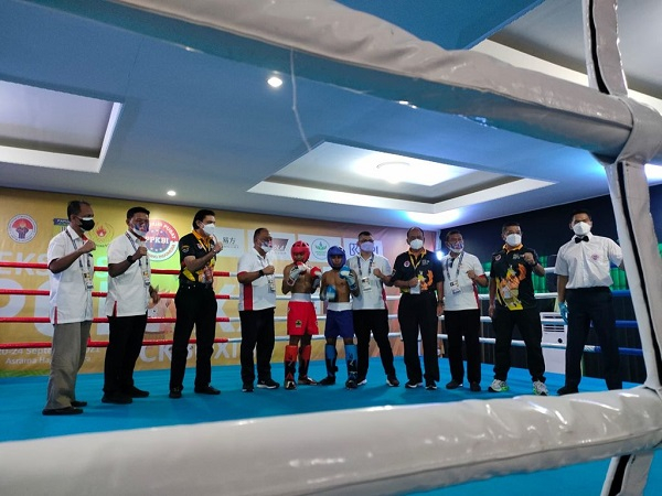Marciano Norman Buka Eksebisi Kickboxing PON XX Papua 2020