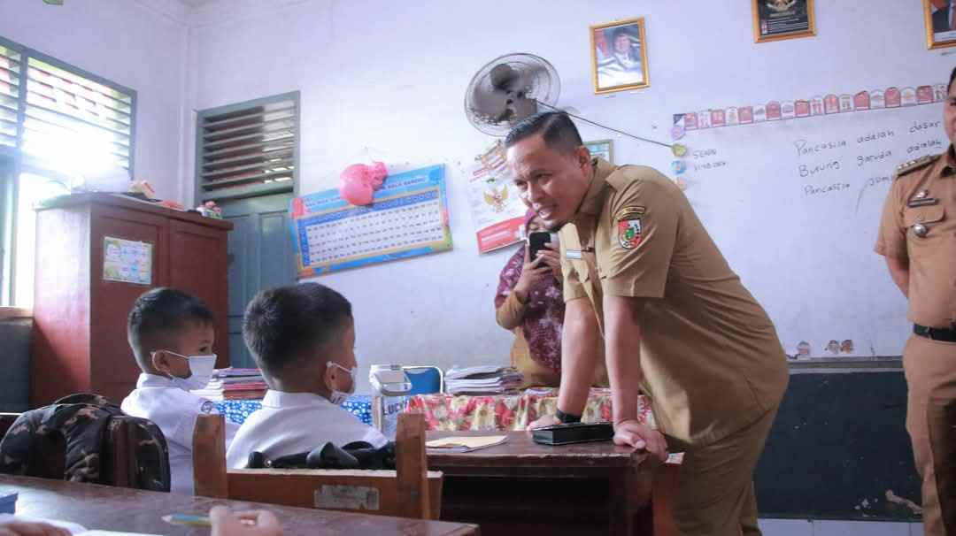 Kualitas Udara Membaik, Wali Kota Pekanbaru Akhiri Masa Belajar Daring Siswa PAUD hingga SMP