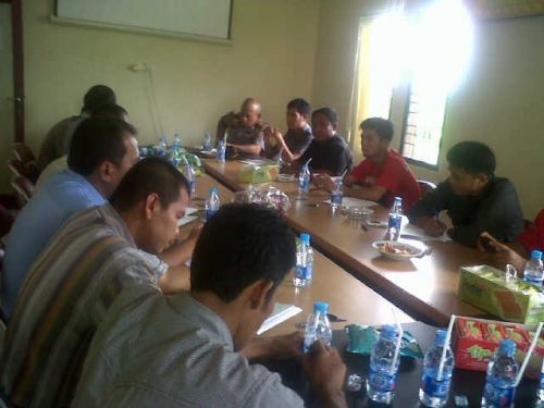 Setelah Lewati Rapat yang Alot, PT GH Akhirnya Penuhi Tuntutan Pemuda Ukui