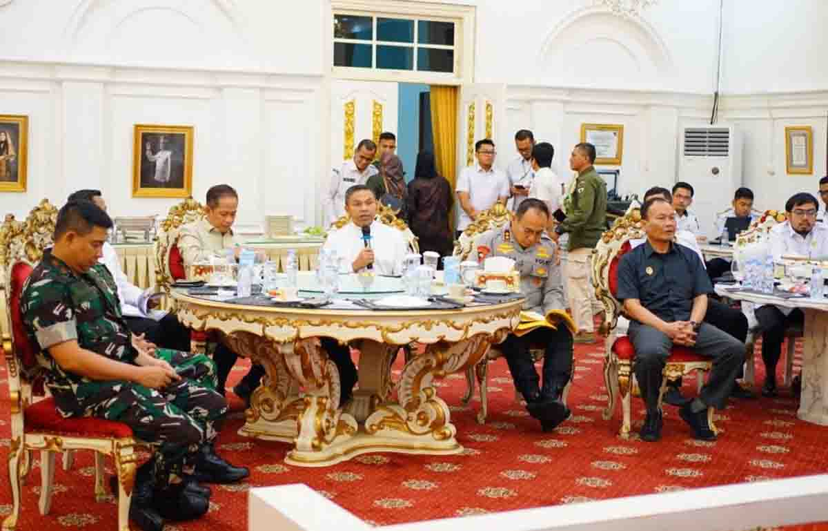 Pemerintah Pusat dan Riau Bahas Pemulihan Tesso Nilo: Antara Konservasi dan Nasib Ribuan Warga Pemerintah Pusat dan Riau Bahas Pemulihan Tesso Nilo: Antara Konservasi dan Nasib Ribuan Warga