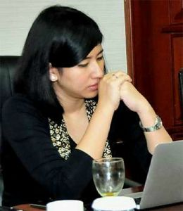GoRiau Wuih, Cantiknya Asisten Menteri Susi, Fika Fawzia