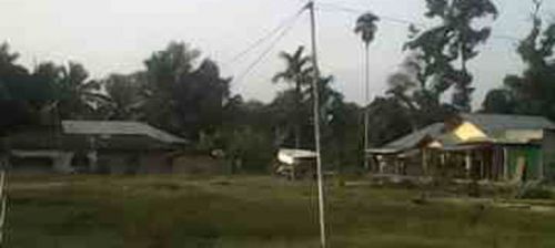 Kabel Listrik Mengancam Keselamatan Warga Kampung Padang Rohul