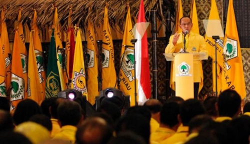 Golkar Merapat ke Jokowi, Ical Tegaskan Tetap Berkawan dengan KMP