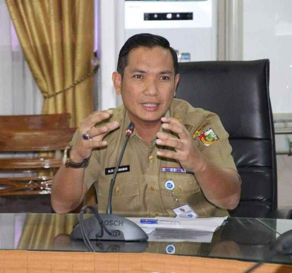 GoRiau Bapenda Pekanbaru: Tiang Reklame Langgar Aturan Akan Ditertibkan