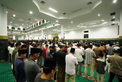 Malam Perdana Ramadhan 1444 H, Umat Islam Padati Masjid Raya Riau An-Nur