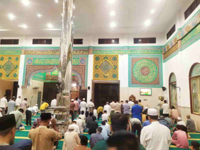 Tarawih Perdana Ramadhan 1444 H, Jamaah Padati Masjid Agung Darul Ulum Selatpanjang