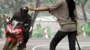 GoRiau Gadis 16 Tahun Ini Begal Motor Berbekal Pisau Lipat