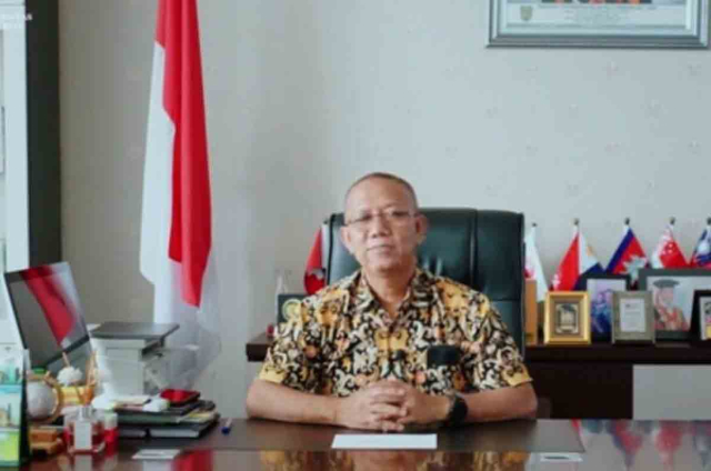 Dikukuhkan Menjadi Guru Besar, Ini Harapan Rektor Universitas Islam Riau kepada Zulkifli Rusby