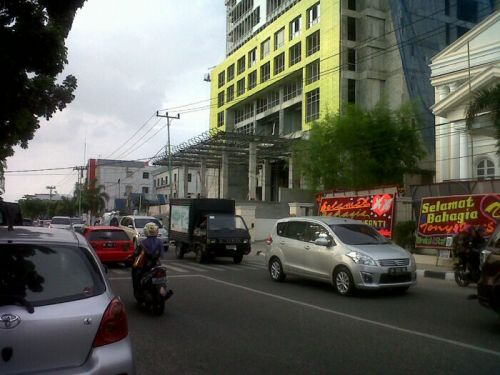 Bangunan Apartemen 17 Lantai The Peak Langgar Aturan Dibiarkan, Sebaiknya Satpol PP Dibubarkan