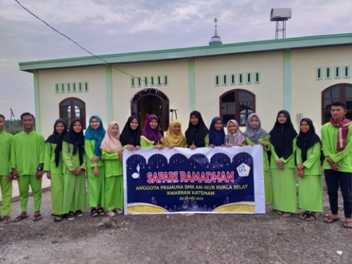 Safari Ramadan, Anggota Pramuka dan Guru di SMK Ankasa Inhil Sambangi Seluruh Masjid dan Mushala di Kuala Selat