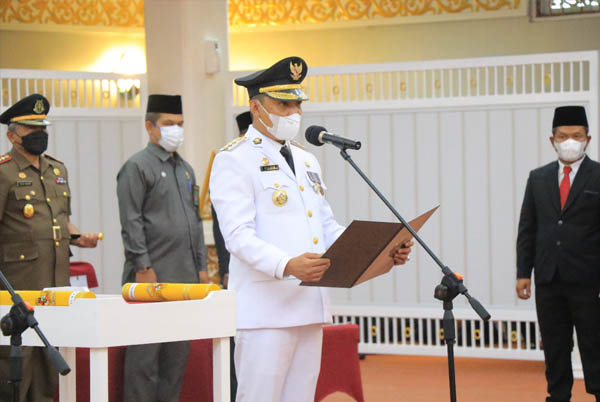 Dilantik Sebagai Pj Walikota Pekanbaru, Muflihun Harus Bisa Selesaikan Banjir