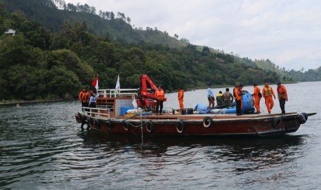 Diduga Terbelit Ganggang, Para Korban KM Sinar Bangun Tak Bisa Mengapung ke Permukaan Danau Toba