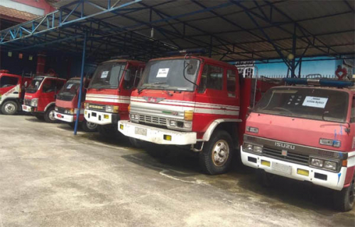 Di Kampar, Hanya 2 Unit Armada Pemadam Kebakaran yang Bisa Dioperasikan