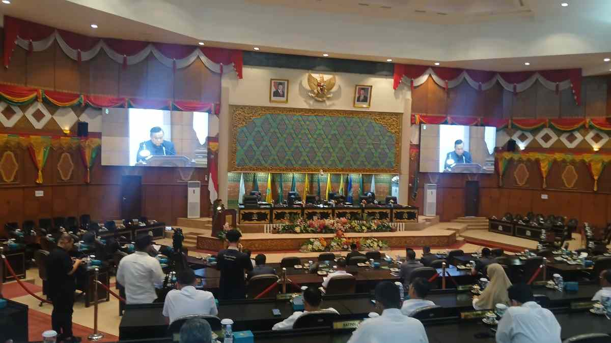 Di RAPBDP 2026, Pendapatan Riau Turun Rp105,7 Miliar, Belanja Naik Jadi Rp8,378 Triliun