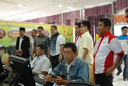 Didampingi Bupati Inhu, Anggota Komisi E DPRD Riau Tinjau Pelaksanaan Porprov