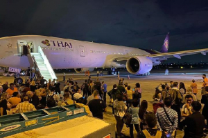 GoRiau Thai Airways Bermuatan 339 Penumpang Meledak di Bagian Mesin Ketika Meluncur untuk Lepas Landas