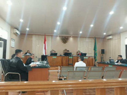 GoRiau Sidang Korupsi Pejabat Kuansing, Zulkarnain Akui Serahkan 8.000 Dolar Singapura ke Suhardiman Amby