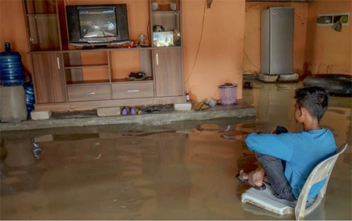 220 KK Terdampak Banjir di Rumbai Pekanbaru, Tenda-tenda Sudah Didirikan