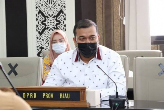 Mutasi Pejabat, DPRD Riau Harap Gubernur Tunggu Sampai APBD Riau Ketok Palu