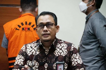 GoRiau Masa Penahanan Mantan Kakanwil BPN Riau Diperpanjang