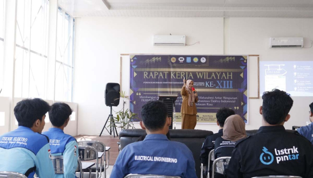Dispusip Pekanbaru Gelar Program Pustakawan Mengajar untuk Promosikan Gemar Membaca