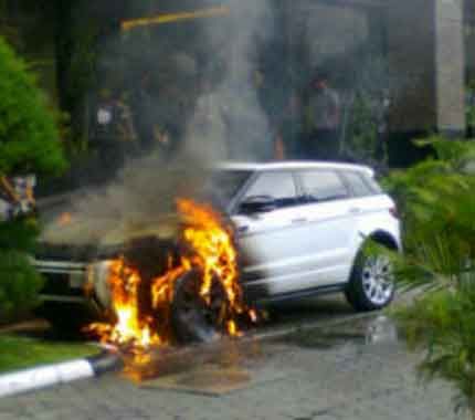 Pembakaran Mobil Ketua KNPI Pekanbaru Tanggungjawab Hotel