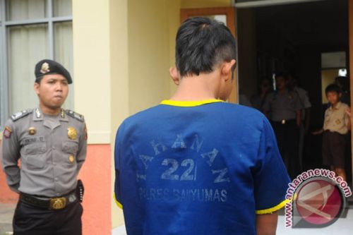 Polresta Pekanbaru Ringkus Guru Ngaji yang Diduga Cabuli 10 Anak