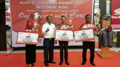 Tingkatkan Pelayanan Konsumen, Capella Honda Pekanbaru Taja Kontes Layanan <i>Frontline People</i> Honda 2018